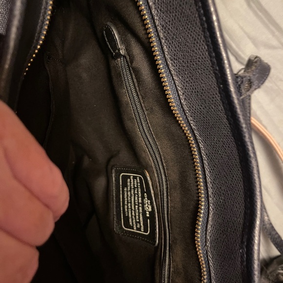 Coach purses. Straps need to e repaired - Picture 2 of 6